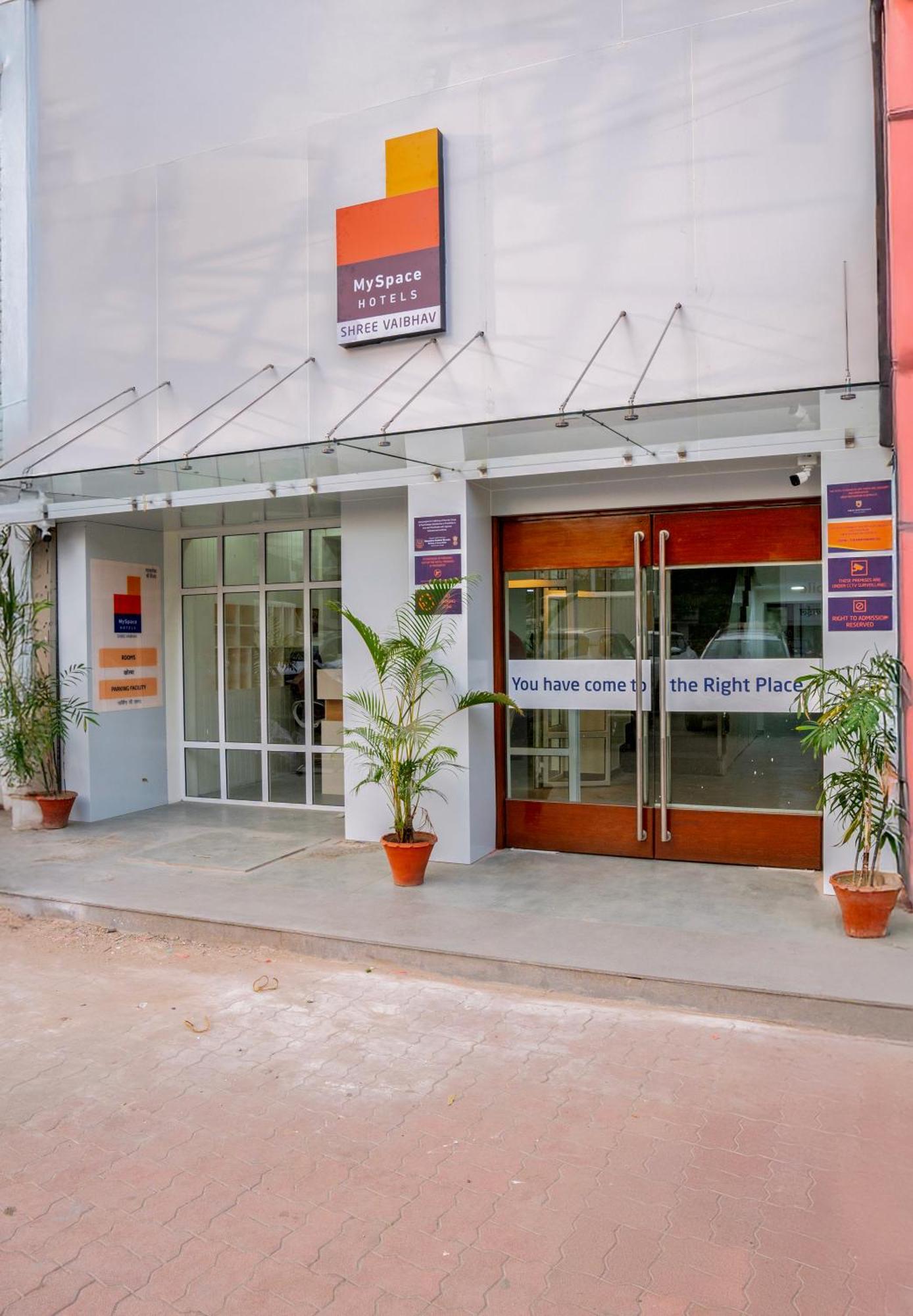 Myspace Hotel Shree Vaibhav Nagpur Esterno foto