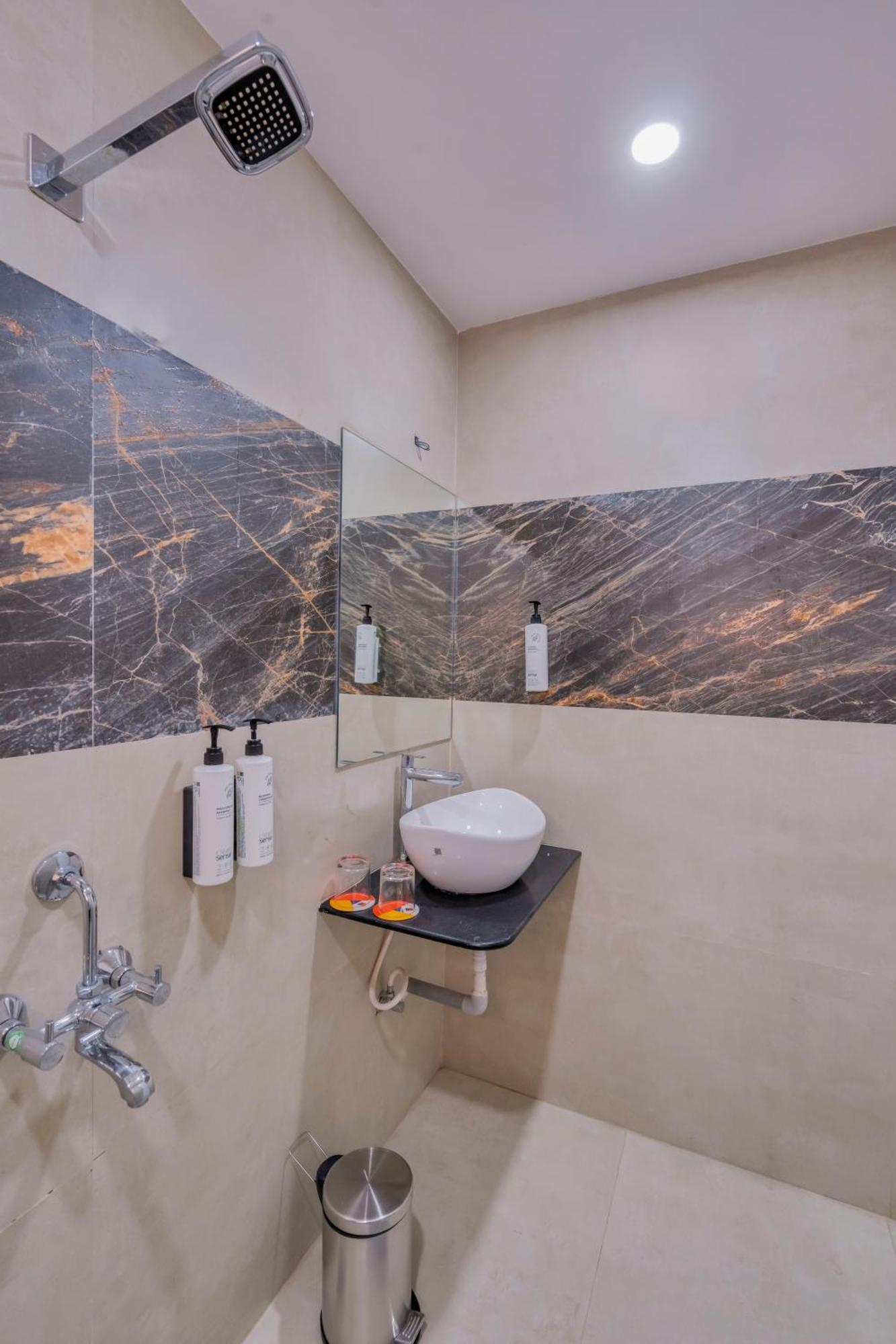 Myspace Hotel Shree Vaibhav Nagpur Esterno foto