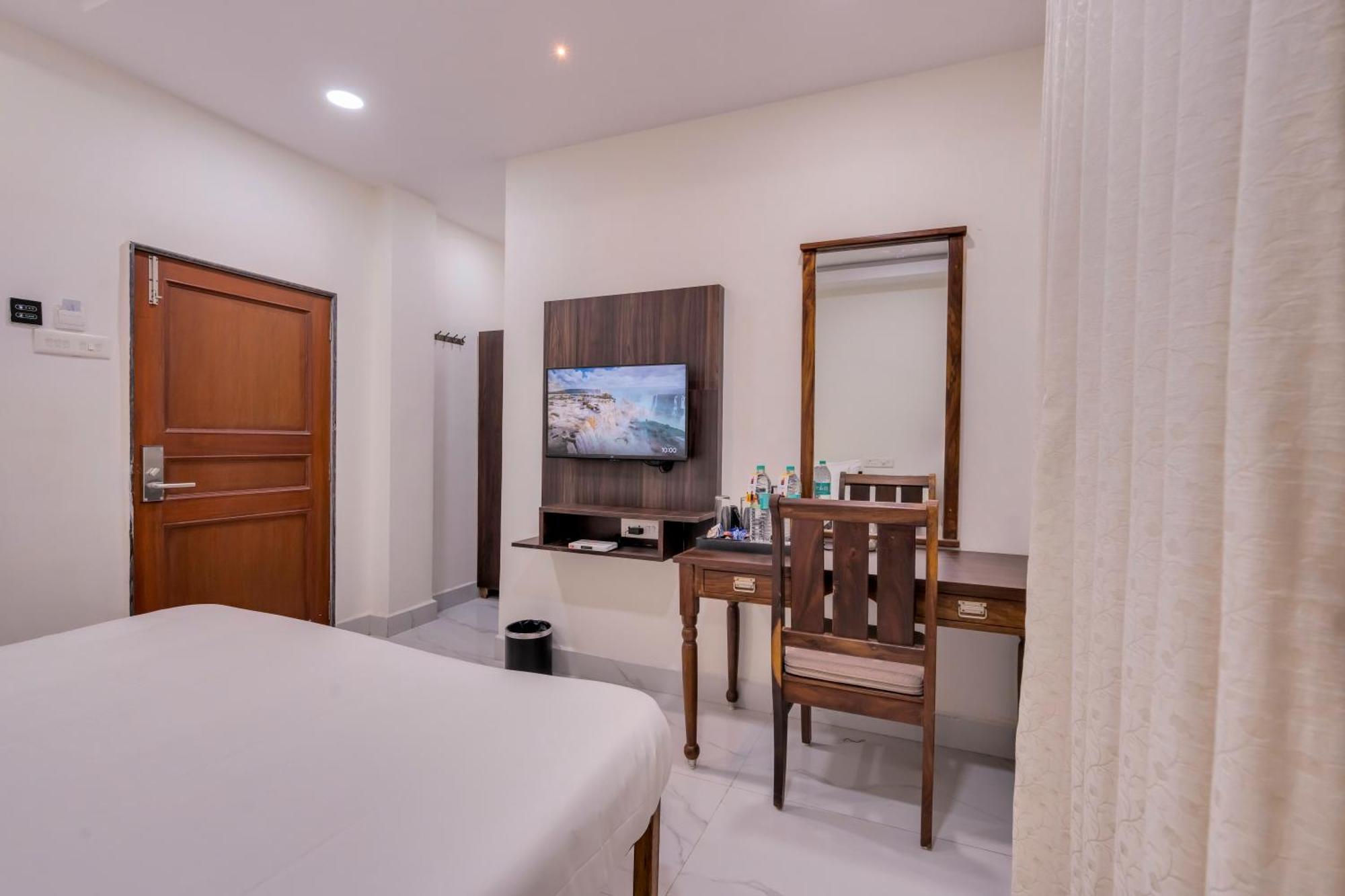 Myspace Hotel Shree Vaibhav Nagpur Esterno foto