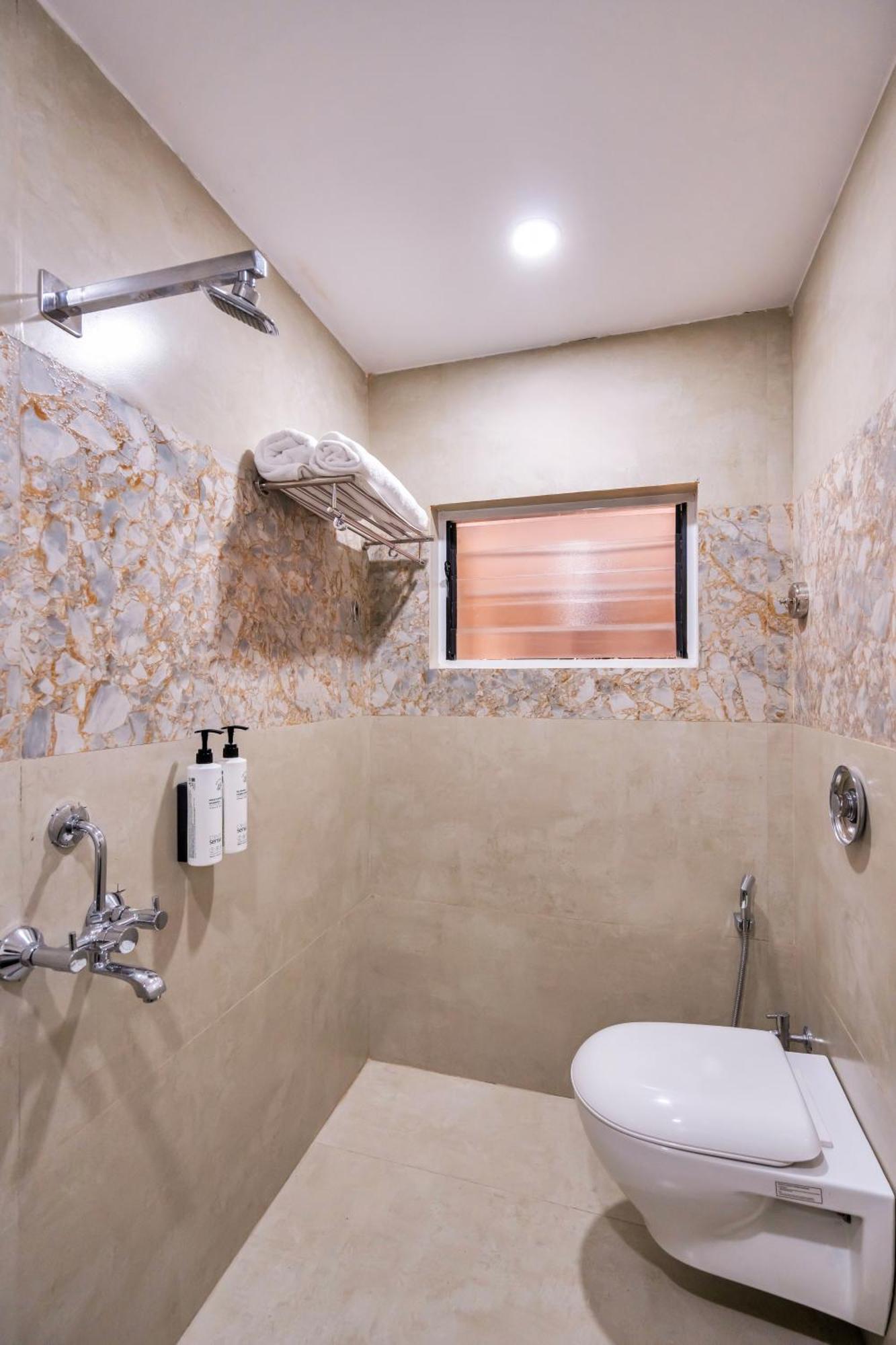 Myspace Hotel Shree Vaibhav Nagpur Esterno foto